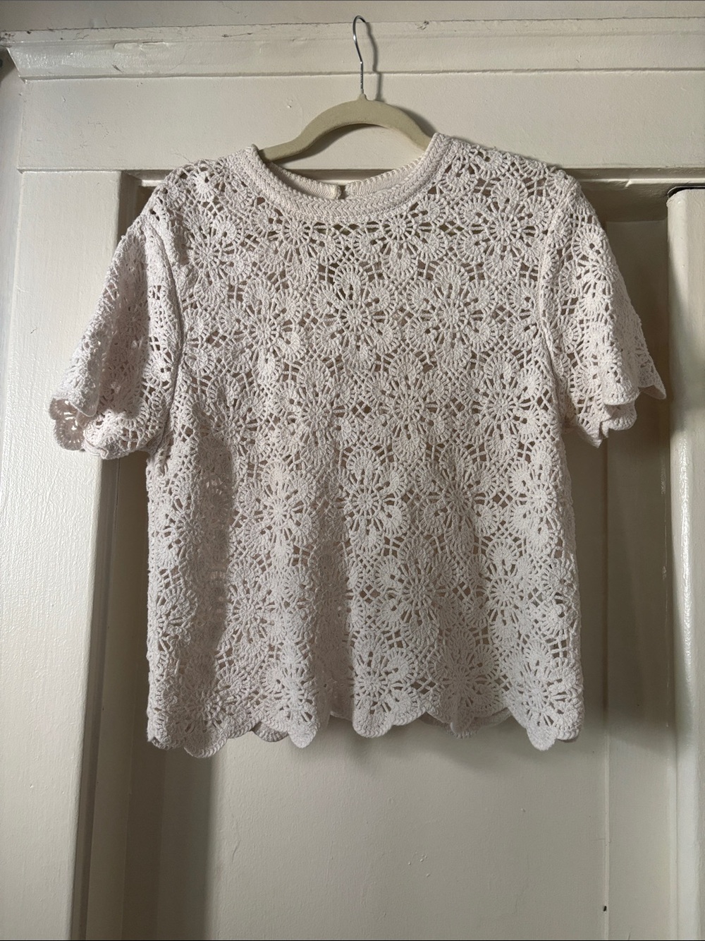 Abercrombie & Fitch Cream Crochet Short Sleeve Tee
